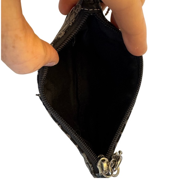 Like New Coach Signature Jacquard Wristlet Vintage - Picture 7 of 9